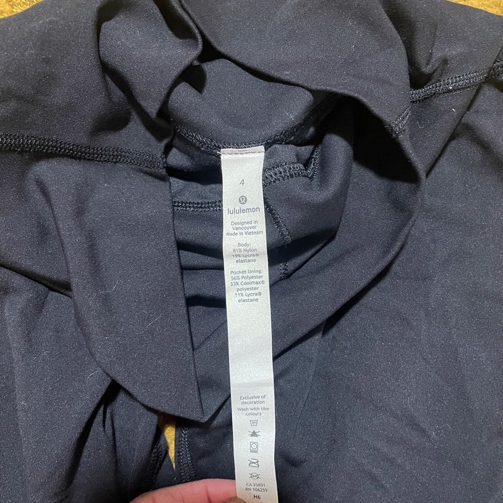 Lululemon bike shorts - Align high rise 8”